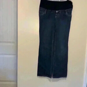 Thyme Maternity Jeans. Size large.